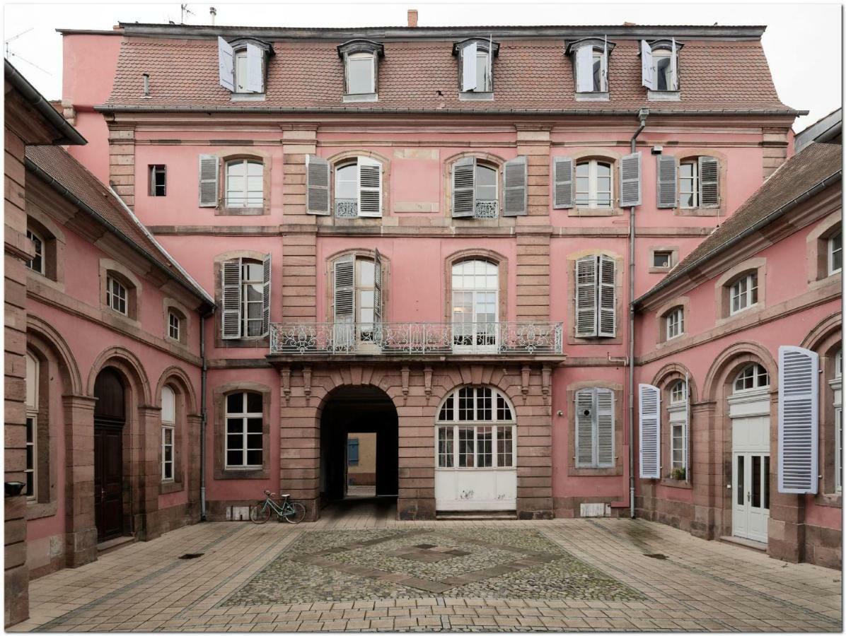 Appartement Le 22 - Colmar Centre Parking Privatif En Option Esterno foto